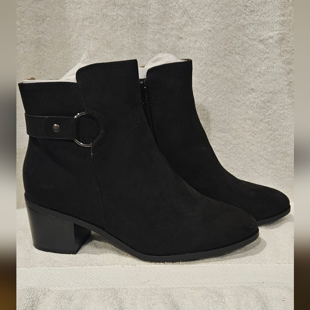 EVANS ANKLE BOOTS